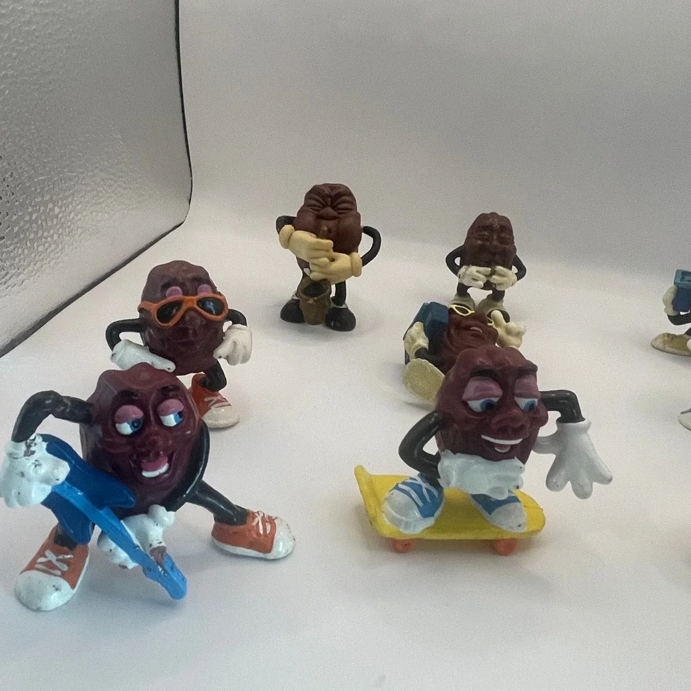 LOT OF 10 California Raisins PVC Figure Vintage 80s Retro Collectible Surf Prop